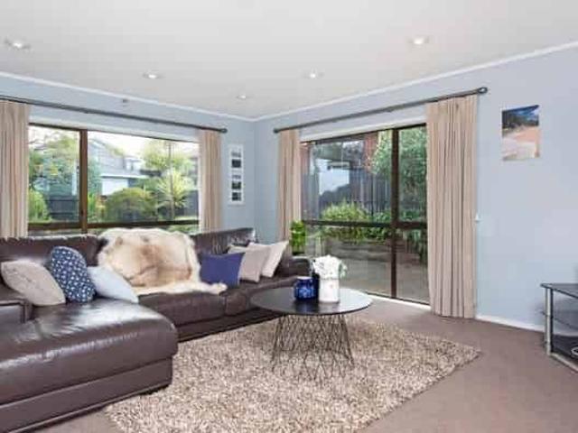 House for rent in Howick, Oroua County