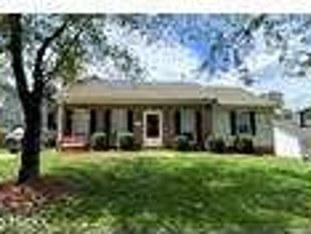 House for rent in Charlotte, Iowa