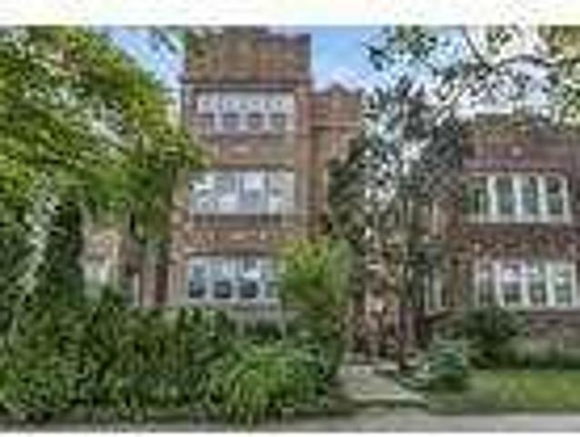 House for rent in Chicago, Cook County