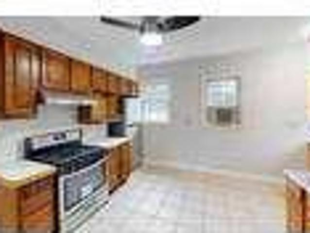 House for rent in Framingham, Massachusetts