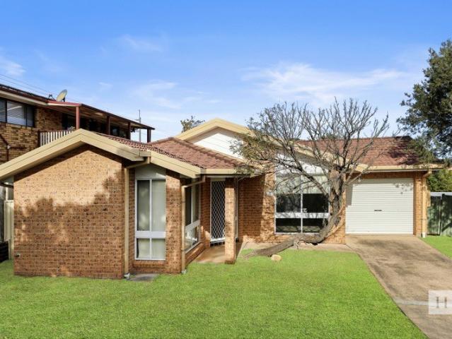 House for rent in Lake Haven, New South Wales
