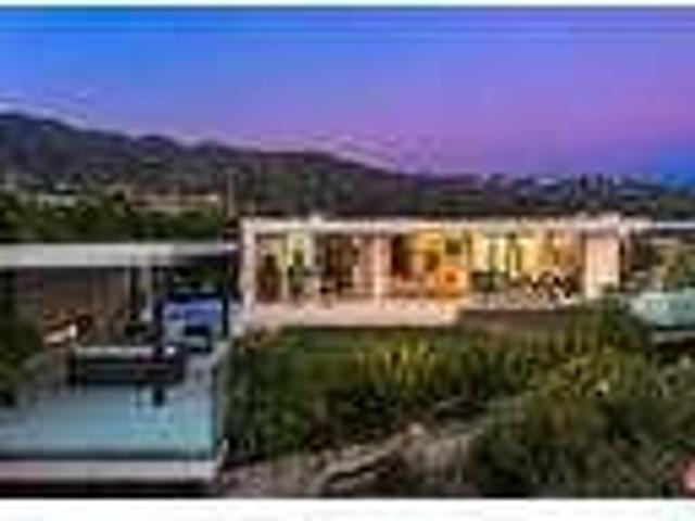 House for rent in Malibu