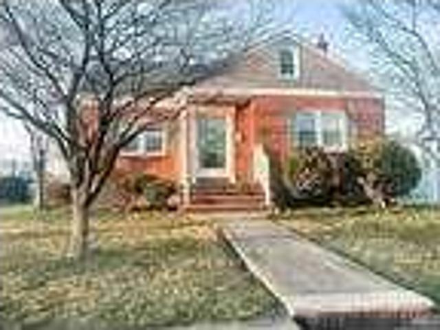 House for rent in Saddle Brook, New Jersey