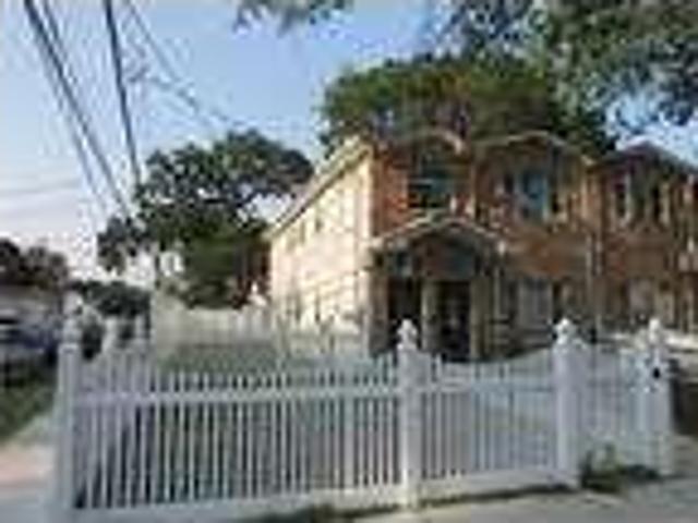 House for rent in Queens, Arverne