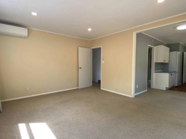 House for rent in Sunnynook, Oroua County