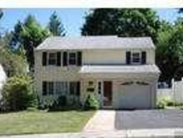 House for rent in Waldwick, New Jersey