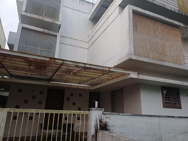 House for sale in Thrippunithura, Kerala