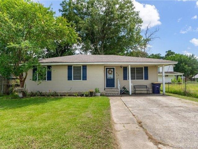 House for sale in Iowa, Louisiana