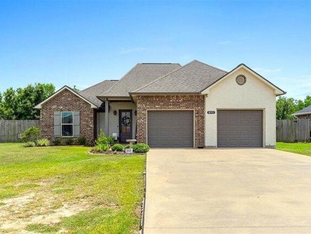 House for sale in Iowa, Louisiana