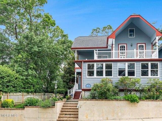 House for sale in Island Heights, New Jersey