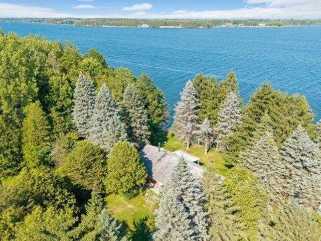 House for sale in Isle La Motte, Vermont