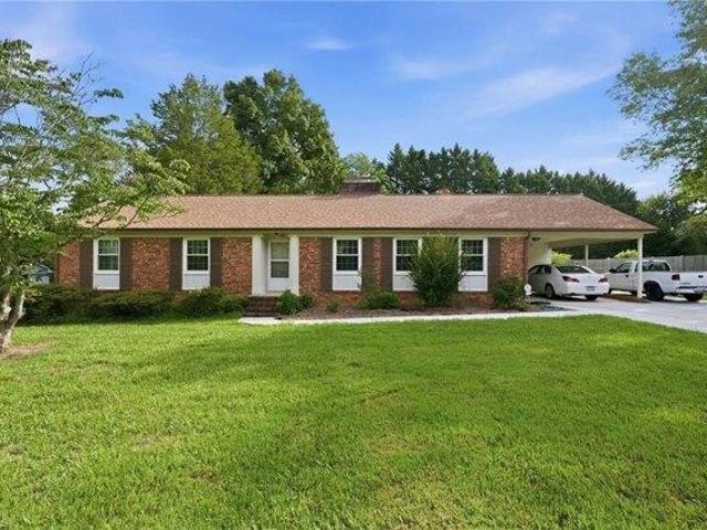 House for sale in Guilford, North Carolina