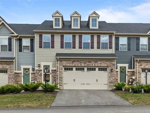 House for sale in Claridge, Pennsylvania