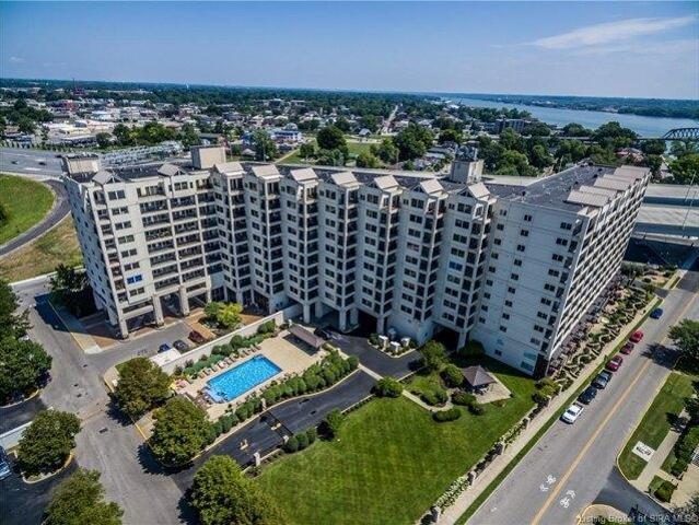 Condo for sale in Jeffersonville