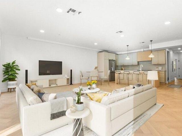 Condo for sale in Hudson, New Jersey