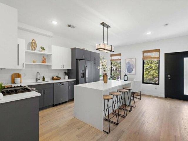 Condo for sale in Hudson, New Jersey