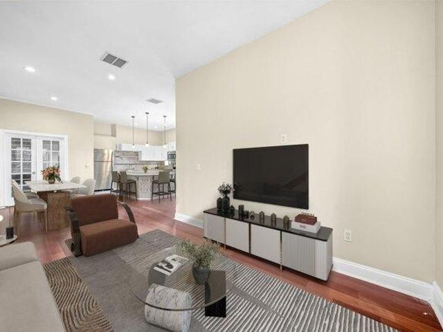 Condo for sale in Hudson, New Jersey