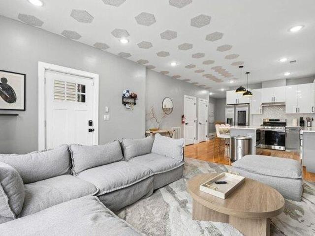 Condo for sale in Hudson, New Jersey