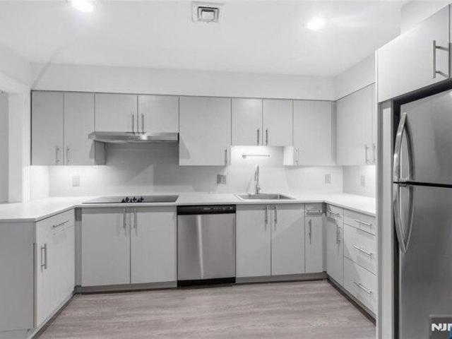 Condo for sale in Hudson, New Jersey