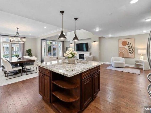 Condo for sale in Jersey City, Hudson County