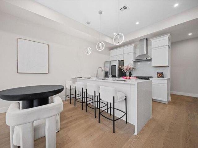 Condo for sale in Hudson, New Jersey