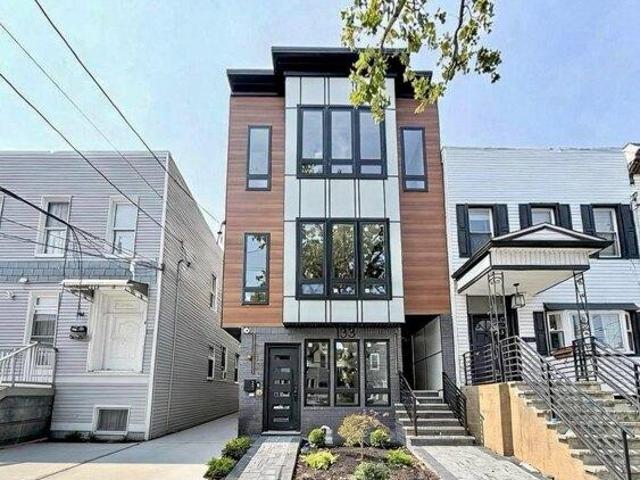 Condo for sale in Hudson, New Jersey