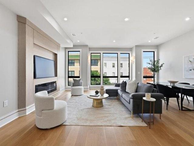 Condo for sale in Hudson, New Jersey
