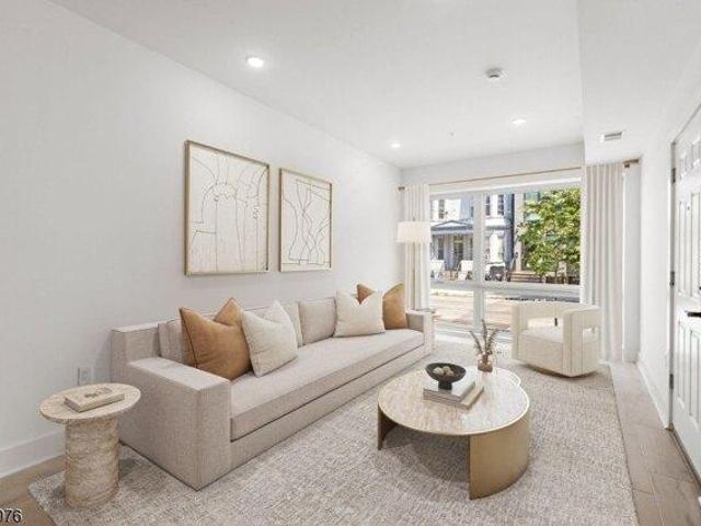 Condo for sale in Hudson, New Jersey