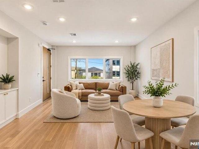 Condo for sale in Jersey City, Hudson County