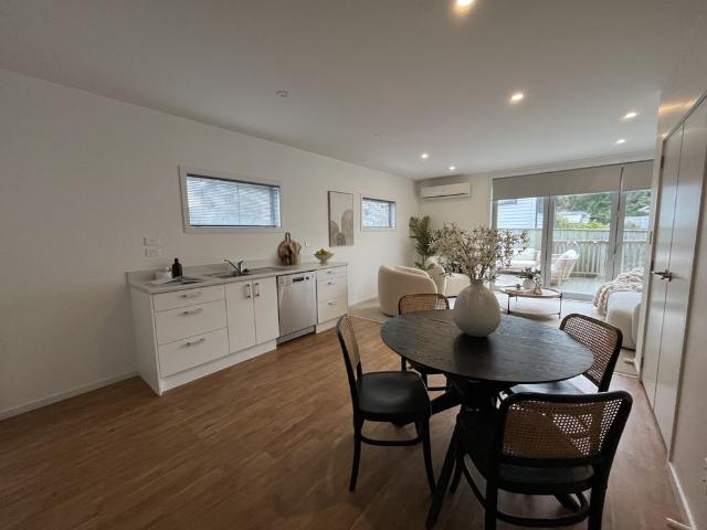 Townhouse for rent in Raroa, Wellington