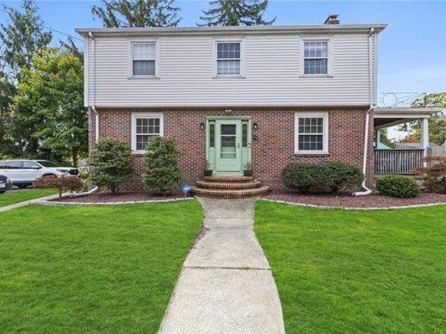 House for sale in Johnston, Rhode Island