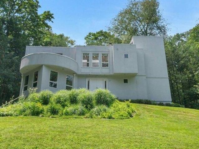 House for sale in Katonah