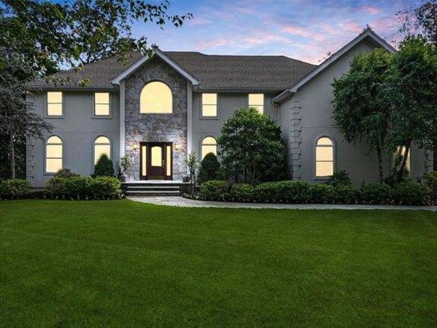 House for sale in Katonah