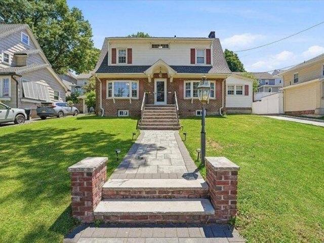 House for sale in Hudson, New Jersey