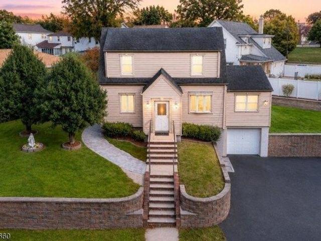 House for sale in Hudson, New Jersey
