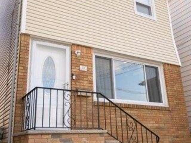 House for sale in Hudson, New Jersey