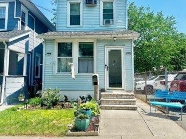 House for sale in Hudson, New Jersey
