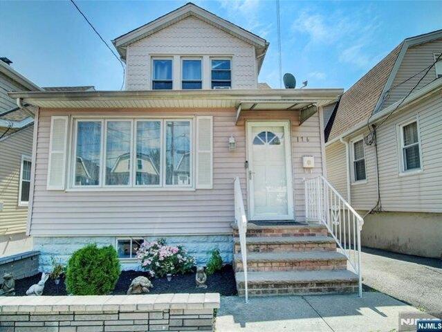 House for sale in Hudson, New Jersey