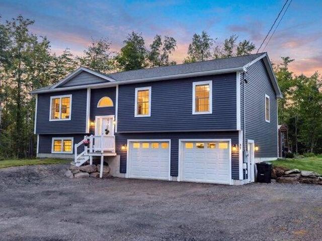 House for sale in Kenduskeag, Maine