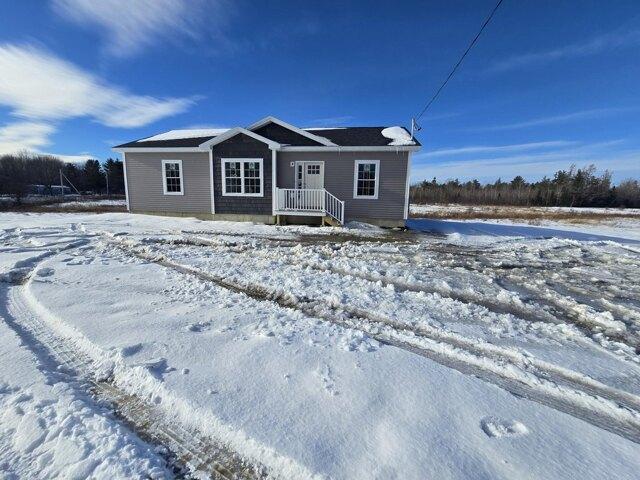 House for sale in Kenduskeag, Maine