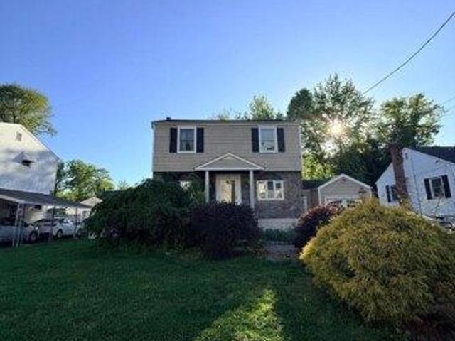 House for sale in Kenilworth, New Jersey