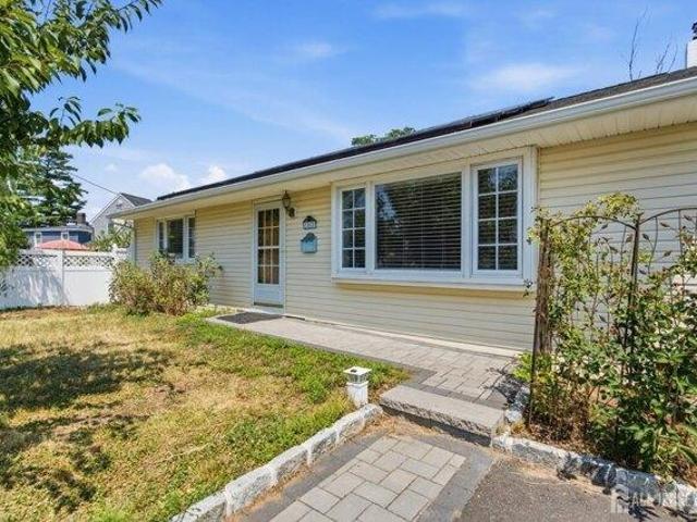 House for sale in Monmouth, New Jersey