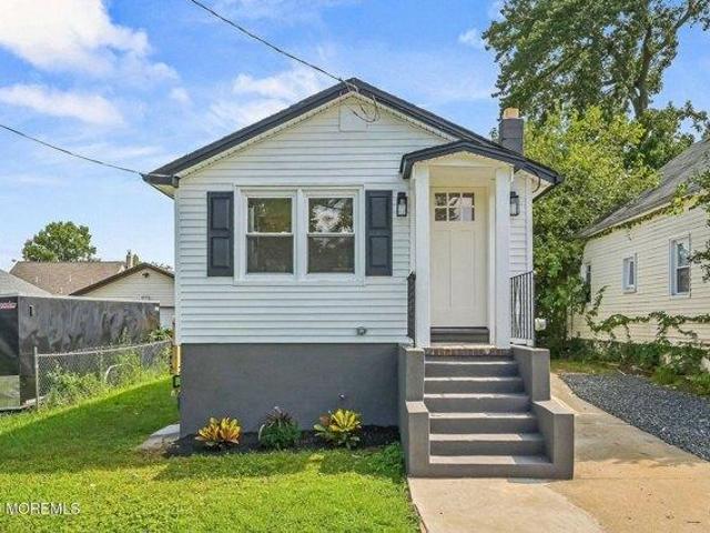 House for sale in Cliffwood, New Jersey
