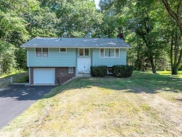 House for sale in Kingston, Massachusetts