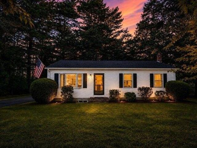 House for sale in Kingston, Massachusetts