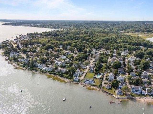 House for sale in Rocky Nook Point, Kingston