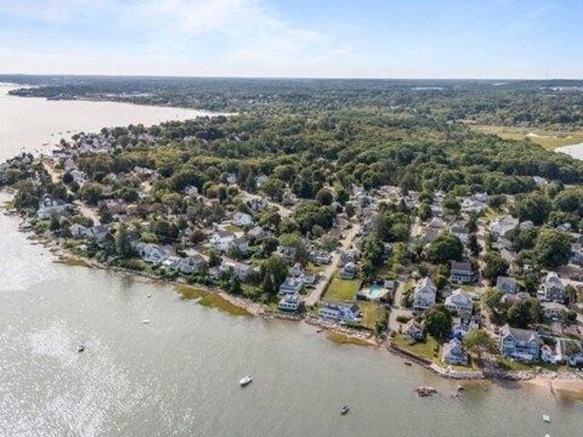 House for sale in Rocky Nook Point, Kingston
