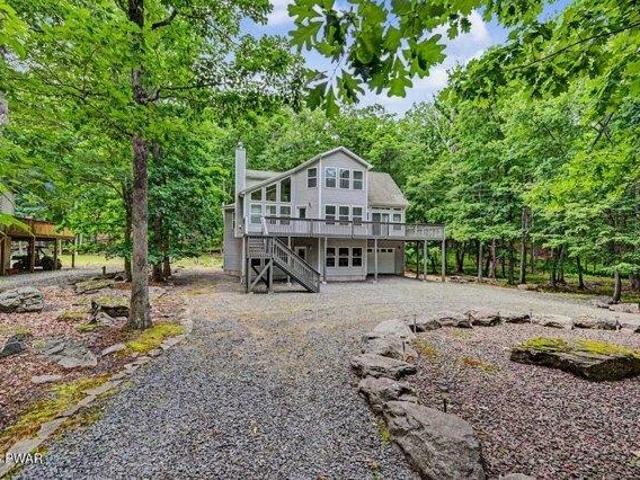 House for sale in Beach Lake, Pennsylvania