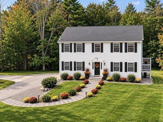 House for sale in Mallard Cove, Laconia