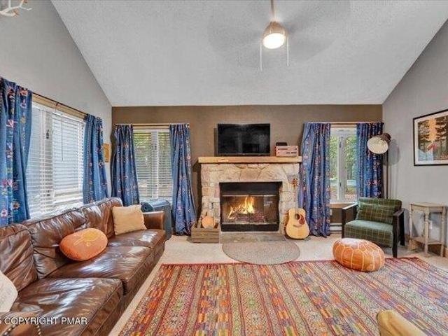 House for sale in Lake Harmony, Pennsylvania